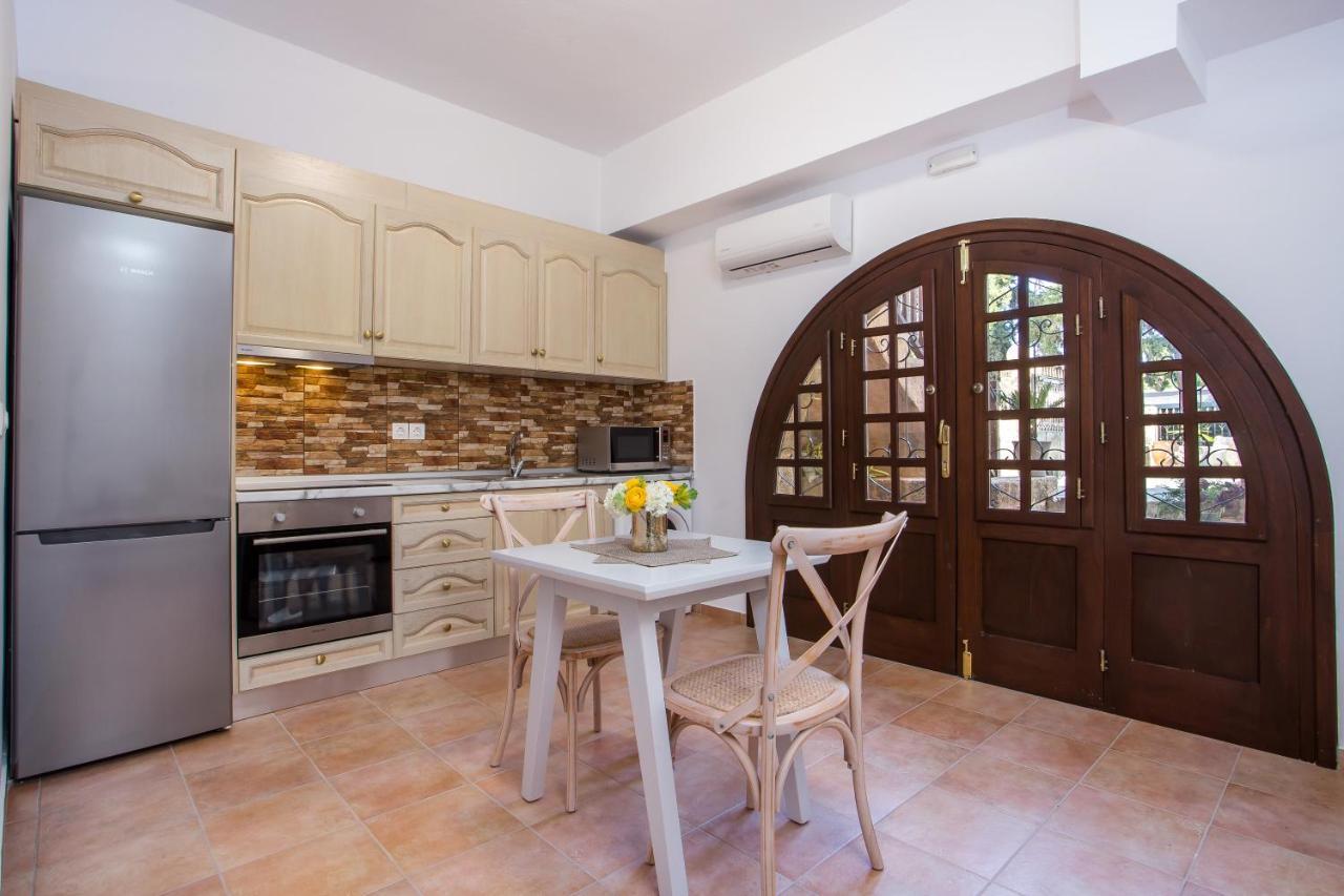 Kamara Antica Apartments Rhodes City 外观 照片